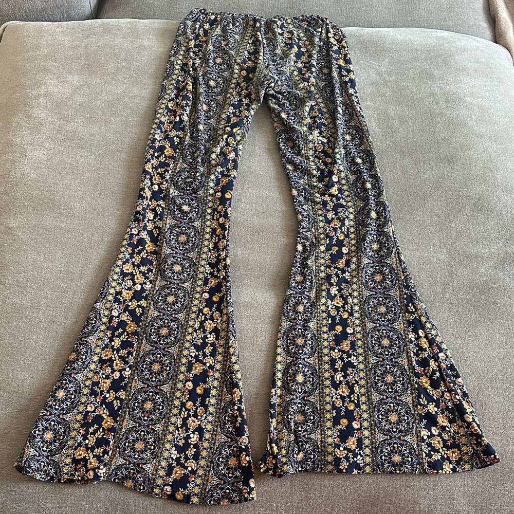 EARTHBOUND Black and Cream Boho Flare Pants - Picture 6 of 9